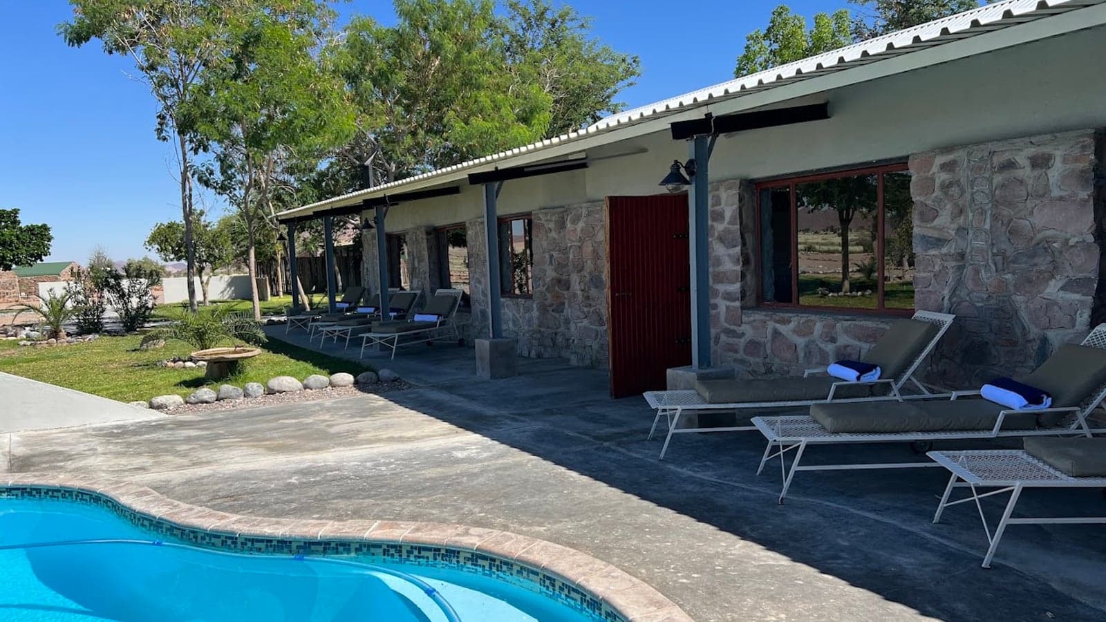 The stargazing terrace and pool at Little Sossus Lodge, Sossusvlei